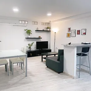 Apartamento Gmc Turistics - Great For Groups & Families, Málaga